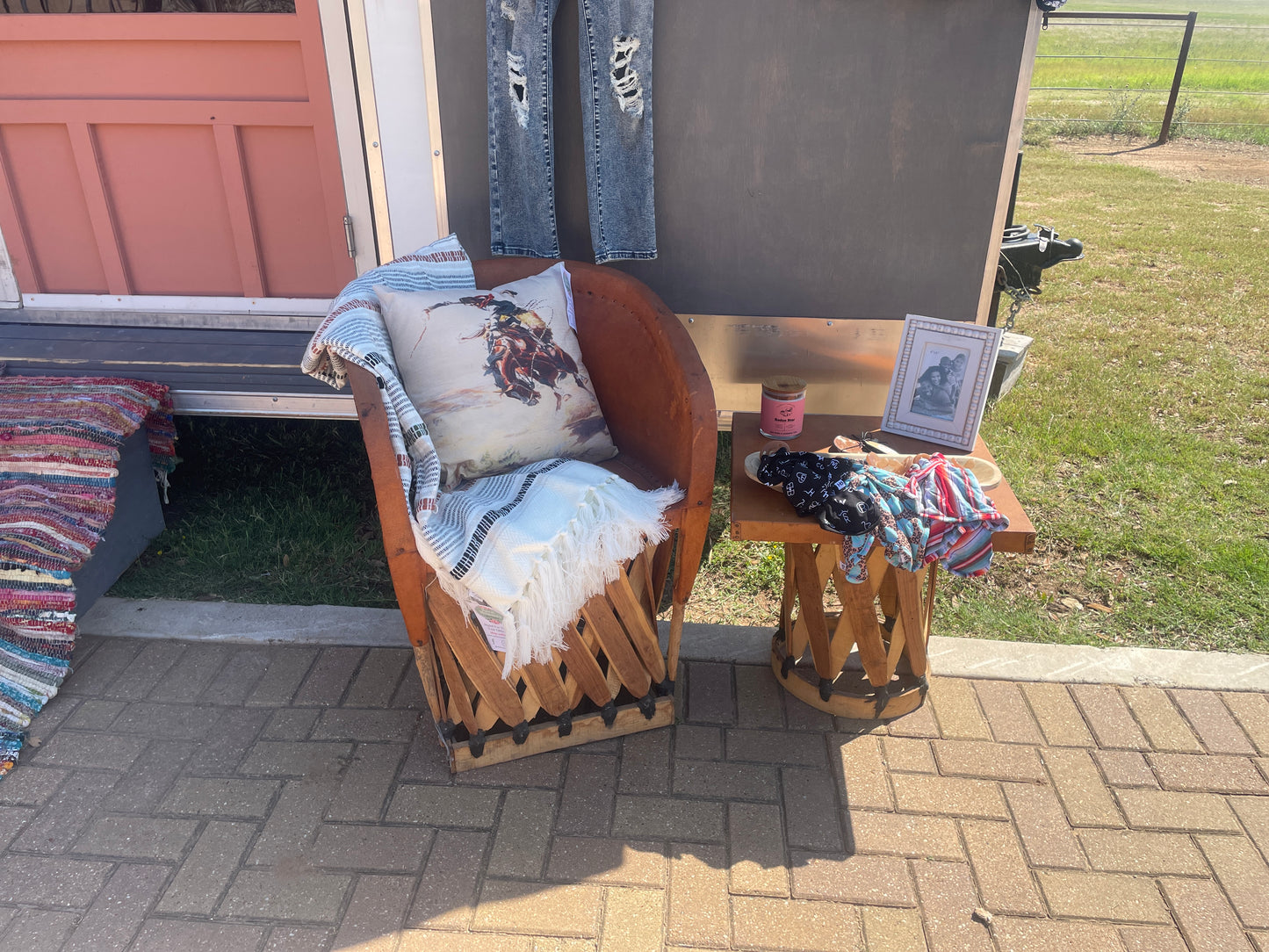 Equipale Barrel Chair Set