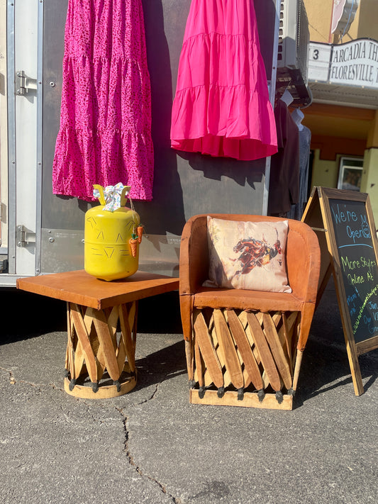Equipale Barrel Chair Set